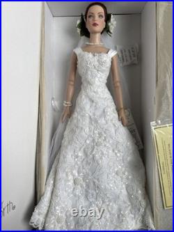 Tonner Tyler Wentworth 2009 CONVENTION I TAKE THEE MATT 16 BRIDE DOLL BW BODY