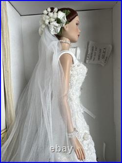 Tonner Tyler Wentworth 2009 CONVENTION I TAKE THEE MATT 16 BRIDE DOLL BW BODY
