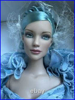 Tonner Tyler Wentworth BLUE SKIES GLINDA 16 WIZARD OF OZ Fashion Doll NEW NRFB Tonner Tyler Wentworth BLUE SKIES GLINDA 16 WIZARD OF OZ Fashion Doll NEW NRFB