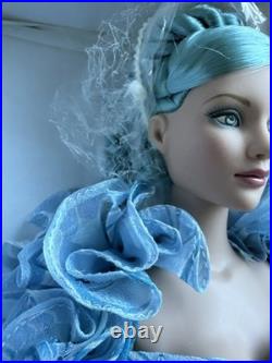 Tonner Tyler Wentworth BLUE SKIES GLINDA 16 WIZARD OF OZ Fashion Doll NEW NRFB Tonner Tyler Wentworth BLUE SKIES GLINDA 16 WIZARD OF OZ Fashion Doll NEW NRFB