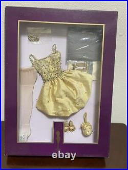 Tonner Tyler Wentworth Champagne Bubble Outfit Set Included Handbag 20820
