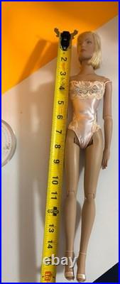 Tonner Tyler Wentworth Collection 16 FASHION DOLL NEW 2003