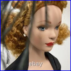 Tonner Tyler Wentworth Doll Soir de Fete 16 Theatre de La Mode with Box & Stand