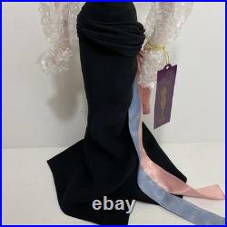 Tonner Tyler Wentworth Doll Soir de Fete 16 Theatre de La Mode with Box & Stand