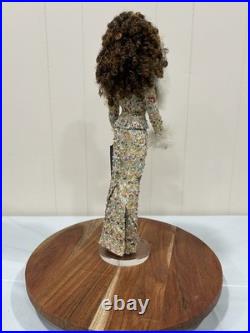 Tonner Tyler Wentworth Florentine Fashion Doll 16in Curly Hair Stand Outfit