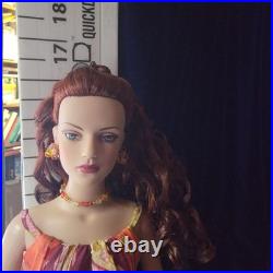 Tonner Tyler Wentworth Hautes Couleurs Sydney Paris 2006 LE200 T6TWSD08