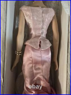 Tonner Tyler Wentworth PINK CHAMPAGNE 16 Fashion Doll & Outfit