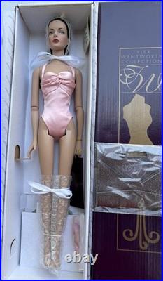 Tonner Tyler Wentworth Ready-To-Wear Shimmer Sydney Chase 16 Doll TW2403