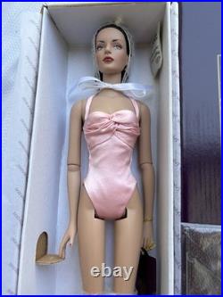 Tonner Tyler Wentworth Ready-To-Wear Shimmer Sydney Chase 16 Doll TW2403