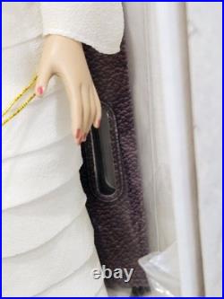 Tonner Tyler Wentworth Show Stopping Sydney Chase Doll TW2406 NRFB LE1500
