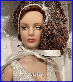 Tonner Tyler Wentworth WINTER FLAME SYDNEY CHASE 16 Fashion Doll 2006 CON 300