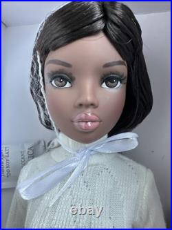 Tonner VDC 2024 Ellowyne Wilde Neema Soft Stuff 16 Wigged Fashion Doll New Nrfb
