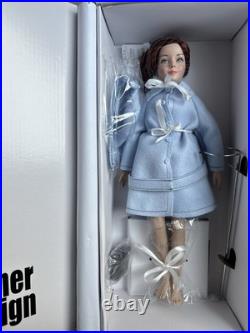 Tonner VDC 2025 ANNE PUTTIN' ON THE RITZ 12 DRESSED FASHION Doll NEW NRFB LE200