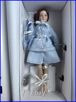 Tonner VDC 2025 ANNE PUTTIN' ON THE RITZ 12 DRESSED FASHION Doll NEW NRFB LE200