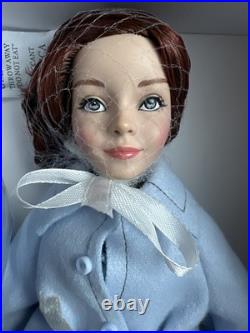 Tonner VDC 2025 ANNE PUTTIN' ON THE RITZ 12 DRESSED FASHION Doll NEW NRFB LE200