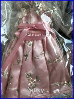 Tonner VDC Ellowyne Wilde Subscription Box Flower Fancy 16 Pink Doll Outfit New
