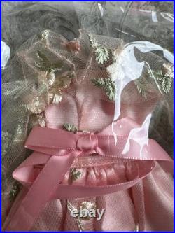 Tonner VDC Ellowyne Wilde Subscription Box Flower Fancy 16 Pink Doll Outfit New