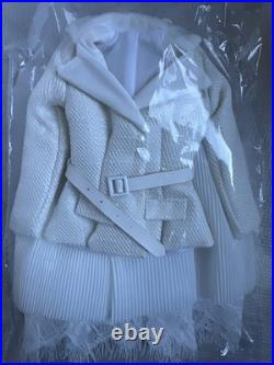 Tonner VDC Grace 16 Rtb-101 Fashion Doll Order Of The Garter White Outfit New