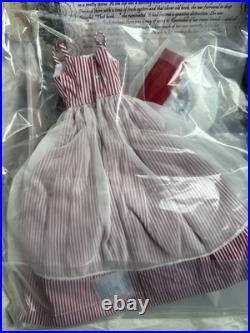 Tonner VDC Grace 16 Rtb-101 Grace's Sailing Stripes Fashion Doll Le Outfit New
