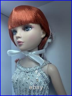 Tonner VDC Virtual Convention Ellowyne Wilde Chasing Rainbows Wigged 16 Doll Le