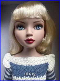 Tonner WILDE IMAGINATION 2006 ELLOWYNE RED, WHITE & VERY BLUE 16 FASHION DOLL Tonner WILDE IMAGINATION 2006 ELLOWYNE RED, WHITE & VERY BLUE 16 FASHION DOLL