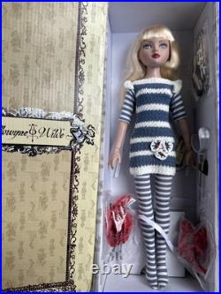 Tonner WILDE IMAGINATION 2006 ELLOWYNE RED, WHITE & VERY BLUE 16 FASHION DOLL Tonner WILDE IMAGINATION 2006 ELLOWYNE RED, WHITE & VERY BLUE 16 FASHION DOLL