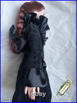 Tonner WILDE IMAGINATION 2007 ELLOWYNE CHILLS 16 DRESSED FASHION DOLL LE 1000 Tonner WILDE IMAGINATION 2007 ELLOWYNE CHILLS 16 DRESSED FASHION DOLL LE 1000