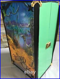 Tonner WIZARD OZ DOLL WARDROBE TRUNK CASE for the 16 Vinyl Witch Doll + Outfits