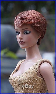Tonner Wigged Sydney. With 6 hard cap wigs by Chewin & 2 outfits, shoes