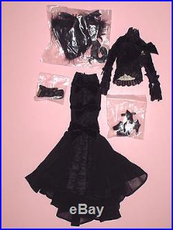 Tonner Wilde 2010 Forever Ghastly 18 Evangeline Doll OUTFIT New