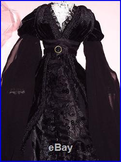 Tonner Wilde Bright Moon 18 Evangeline Ghastly Doll OUTFIT New
