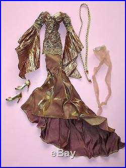 Tonner Wilde Dream Within a Dream 18 Evangeline Fashion Doll OUTFIT