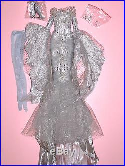Tonner Wilde Ice Storm Parnilla 18 Evangeline Ghastly Doll OUTFIT New