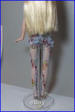 Tonner Wilde Imagiination Essential Ellowyne Too Wigged Out outfit Perfect