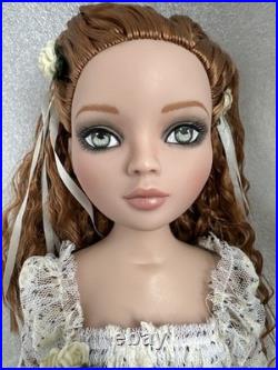 Tonner Wilde Imagination ELLOWYNE WILDE 2009 I WAIT ALONE 16 DRESSED DOLL LE