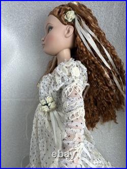 Tonner Wilde Imagination ELLOWYNE WILDE 2009 I WAIT ALONE 16 DRESSED DOLL LE