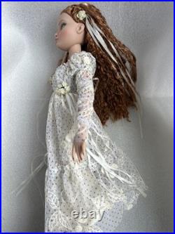 Tonner Wilde Imagination ELLOWYNE WILDE 2009 I WAIT ALONE 16 DRESSED DOLL LE