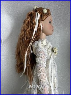 Tonner Wilde Imagination ELLOWYNE WILDE 2009 I WAIT ALONE 16 DRESSED DOLL LE