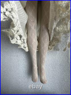 Tonner Wilde Imagination ELLOWYNE WILDE 2009 I WAIT ALONE 16 DRESSED DOLL LE