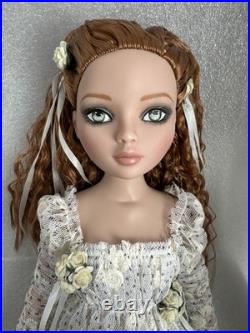 Tonner Wilde Imagination ELLOWYNE WILDE 2009 I WAIT ALONE 16 DRESSED DOLL LE