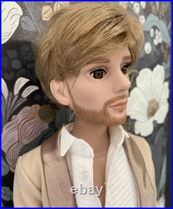 Tonner Wilde Imagination Ellowyne Wilde Easy Does It Penn 17 doll LE125 Tonner Wilde Imagination Ellowyne Wilde Easy Does It Penn 17 doll LE125