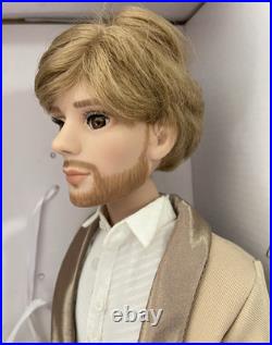 Tonner Wilde Imagination Ellowyne Wilde Easy Does It Penn 17 doll LE125 Tonner Wilde Imagination Ellowyne Wilde Easy Does It Penn 17 doll LE125