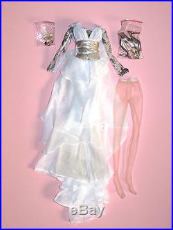 Tonner Wilde Moon Mother 18 Evangeline Ghastly Doll OUTFIT New