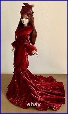 Tonner Wilde Visiting Frogmore 17 Vinyl Evangeline Ghastly Fashion Doll Outfit
