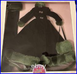 Tonner Wizard Of OZ Forbidden Forest Winter Stroll Outfit For 16 Doll NRFB