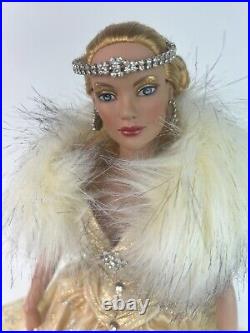 Tonner Wizard of Oz Collection Glinda Bubble Ballroom 2005