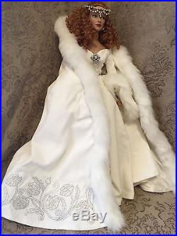 Tonner Wizard of Oz Glinda wearing Winter in Oz outfit doll & outfit included