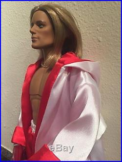 Tonner blond male Matt 17 fashion doll in Trent boxing outfit