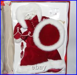 Tonner doll Mrs Santa Claus & the Elves Collection NORTH POLE STROLL Outfit NRFB