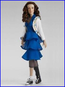 Twlilight Turn Me Bella 14.5 doll, blue dress & cast Tonner T9TLSD03 NRFB 2009